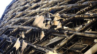 Пожарникарите потушиха днес нов пожар в ливанската столица този път