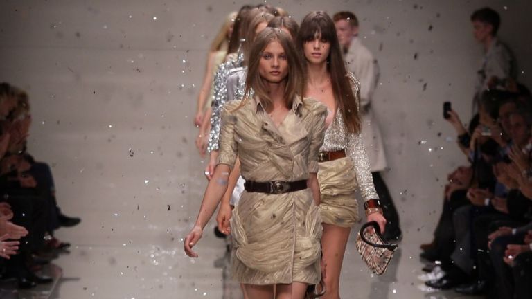 Рикардо Тиши и Burberry откриват Лондонската седмица на модата