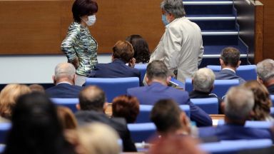 Централната избирателна комисия ЦИК ще осигурява техническите устройства за машинно