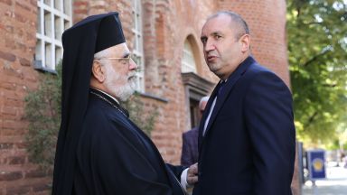 Президентът Румен Радев коментира двете най горещи теми от последните часове