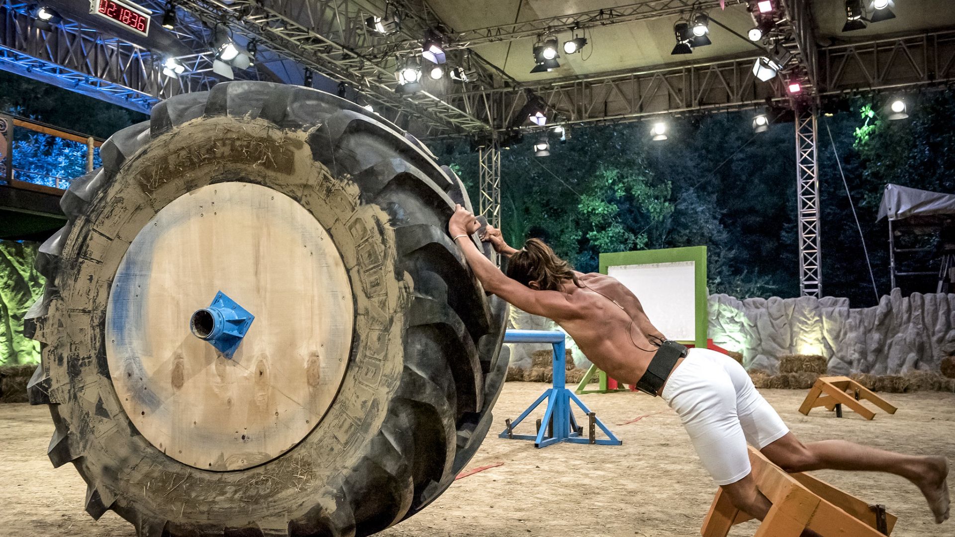 Сблъсъкът на сезона във „Фермата“:  300 килограма гума срещу йогата Илиян