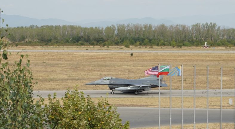 Самолет F-16 на летище "Граф Игнатиево", 18 септември