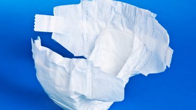 Не сушете маските в микровълновата и не ги правете от