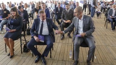 Цветан Цветанов представи днес водещите лица от екипа на партията