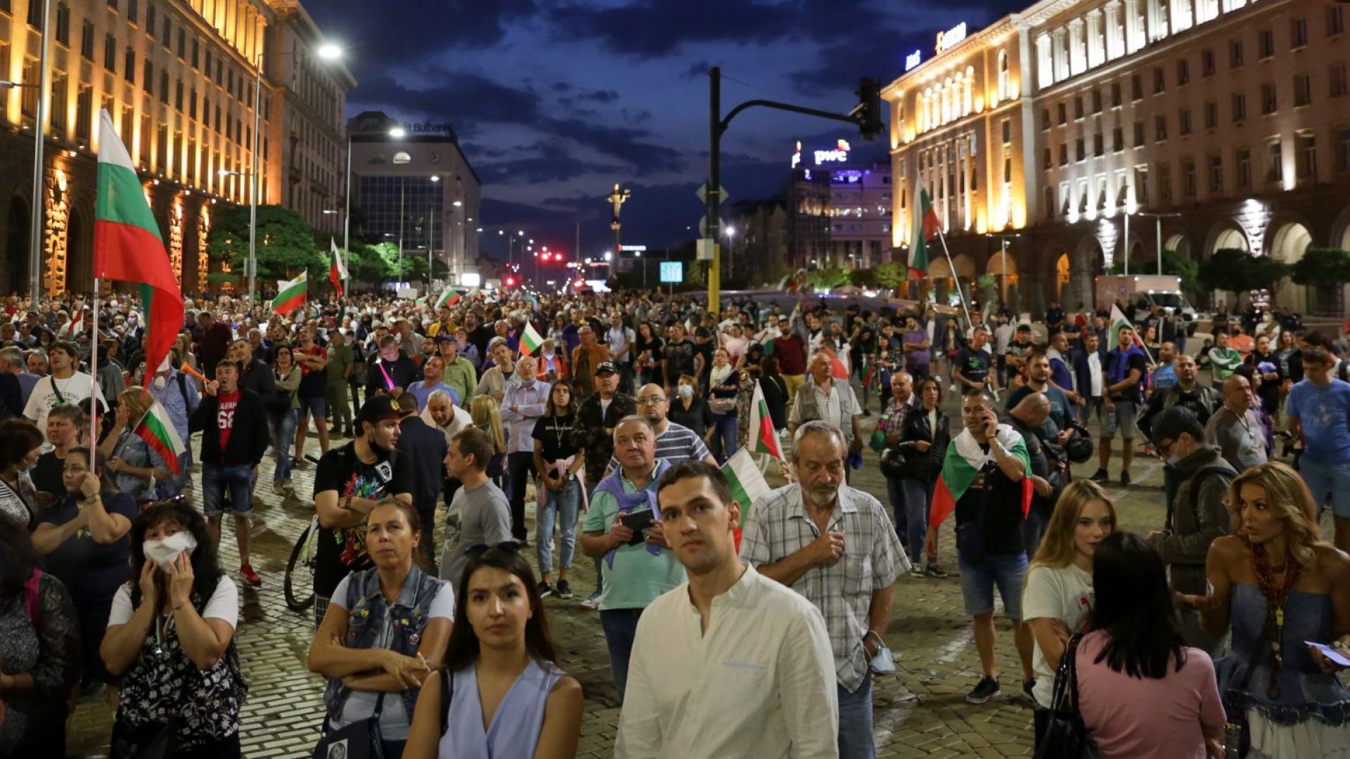 76-и ден на протест: Гост от ЕП и оперна певица от Италия се включиха в Третото въстание