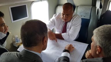 Министър председателят Бойко Борисов се качи на хеликоптер за поредна инспекция