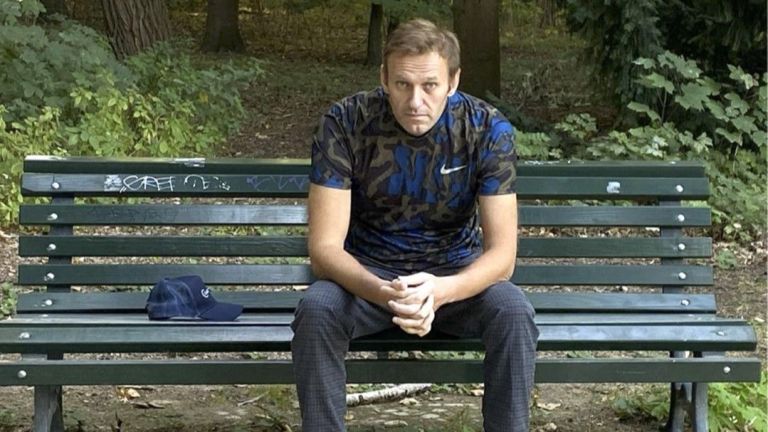 Банковите сметки на руския опозиционер Алексей Навални са замразени, а