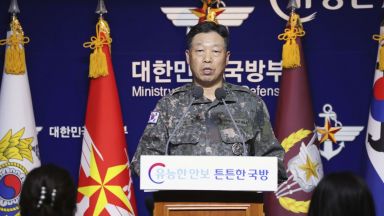 Северна Корея е застреляла южнокорейски представител и е изгорила тялото