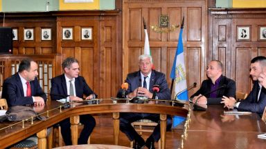 Министърът на икономиката Лъчезар Борисов и кметът на Пловдив Здравко