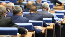 Политолог изброи големите липсващи в партийните листи