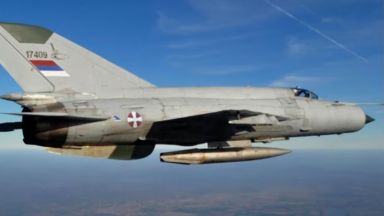 Сръбски военен самолет Миг 21 се разби в Западна Сърбия близо