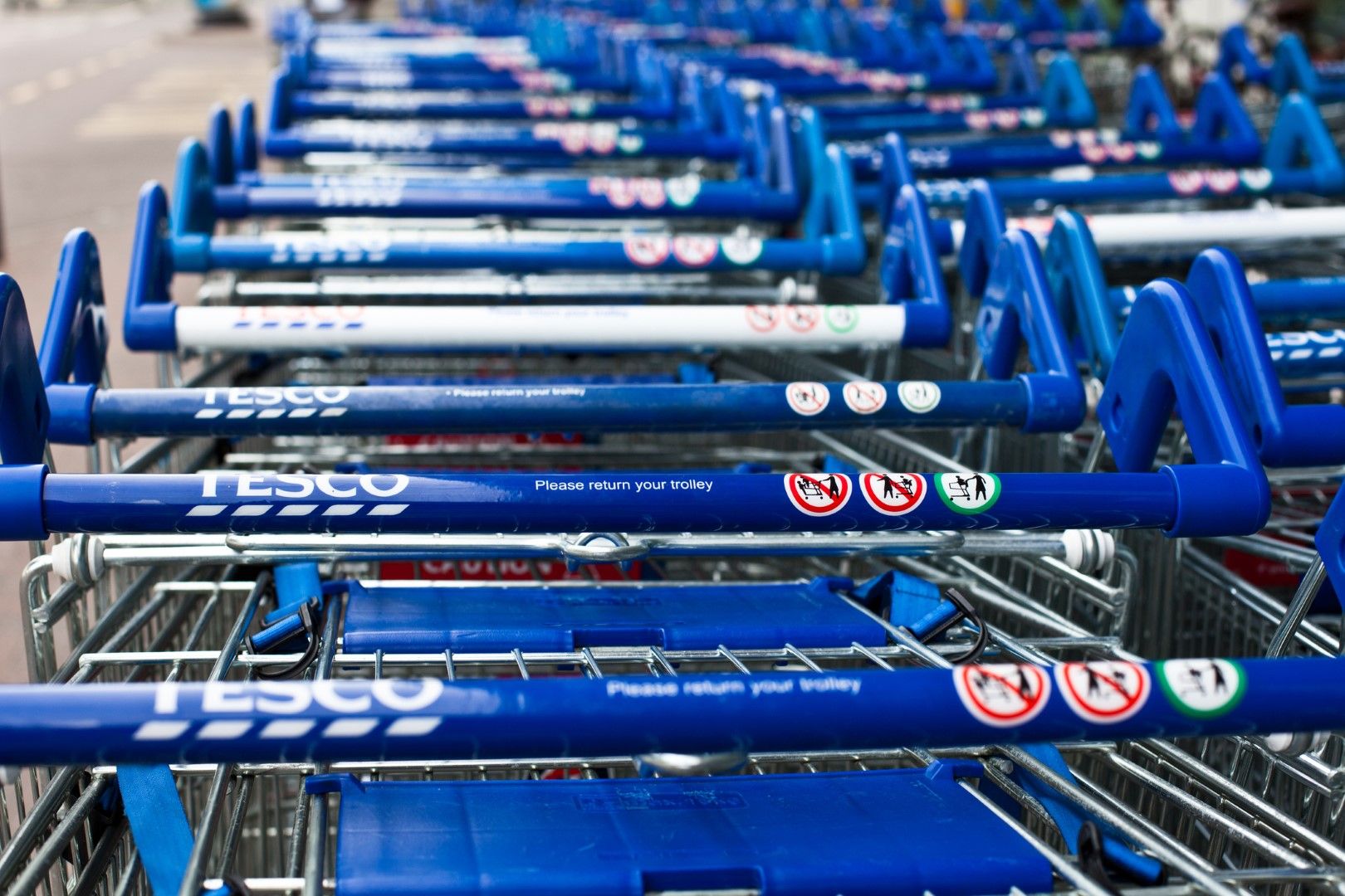 Супермаркетите не плащат достатъчно, оплават се производителите, дори и най-големите, като Tesco