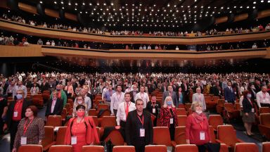 Започна заседанието на 50 тия юбилеен Конгрес на БСП в зала