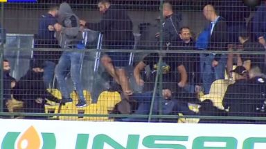 Част от задържаните 42 ма души на футболен мач снощи