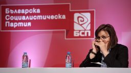 Конгресът на БСП се готви да не потвърди оставката на Корнелия Нинова