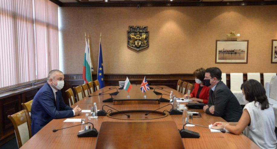 Кметът на Варна Иван Портних се срещна днес с посланика на Великобритания у нас Н. Пр. д-р Роб Диксън