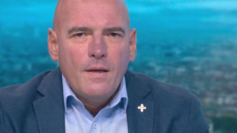 Подадох оставка точно 22 години след като бях назначен, реших