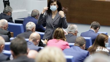 Депутатите под карантина или задължителна изолация заради COVID 19 ще могат