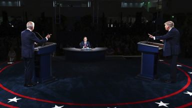 Първият телевизионен дебат между президента републиканец Доналд Тръмп и кандидата