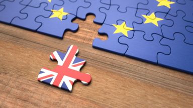 Британските власти нарушават споразумението за Брекзит с ЕС изисквайки от