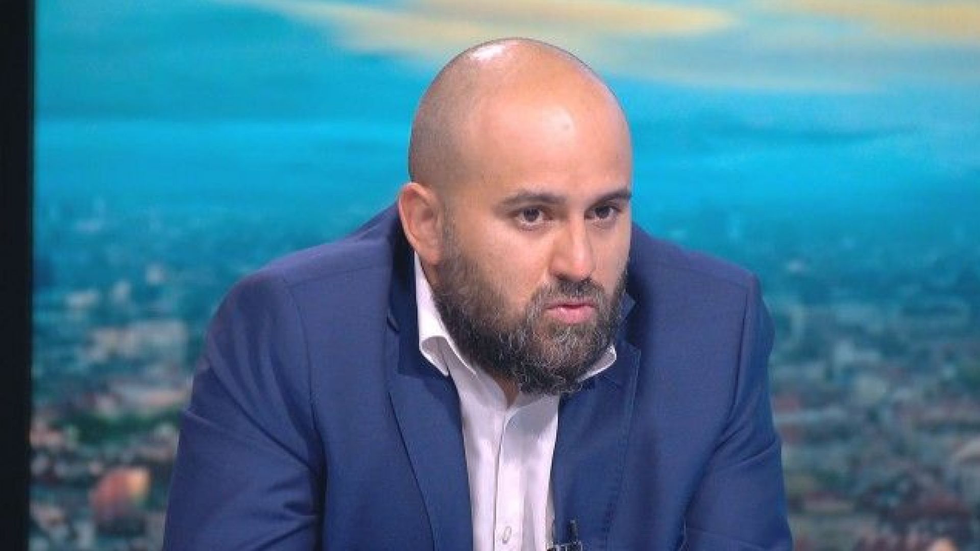 Мартин Табаков: Русия и Турция са силите, които могат да деескалират конфликта в Нагорни Карабах