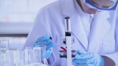 Новите потвърдени случаи на COVID 19 в България са 182 при