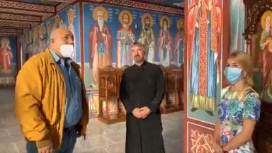 Премиерът Бойко Борисов е отново на обиколка из страната Придружаван