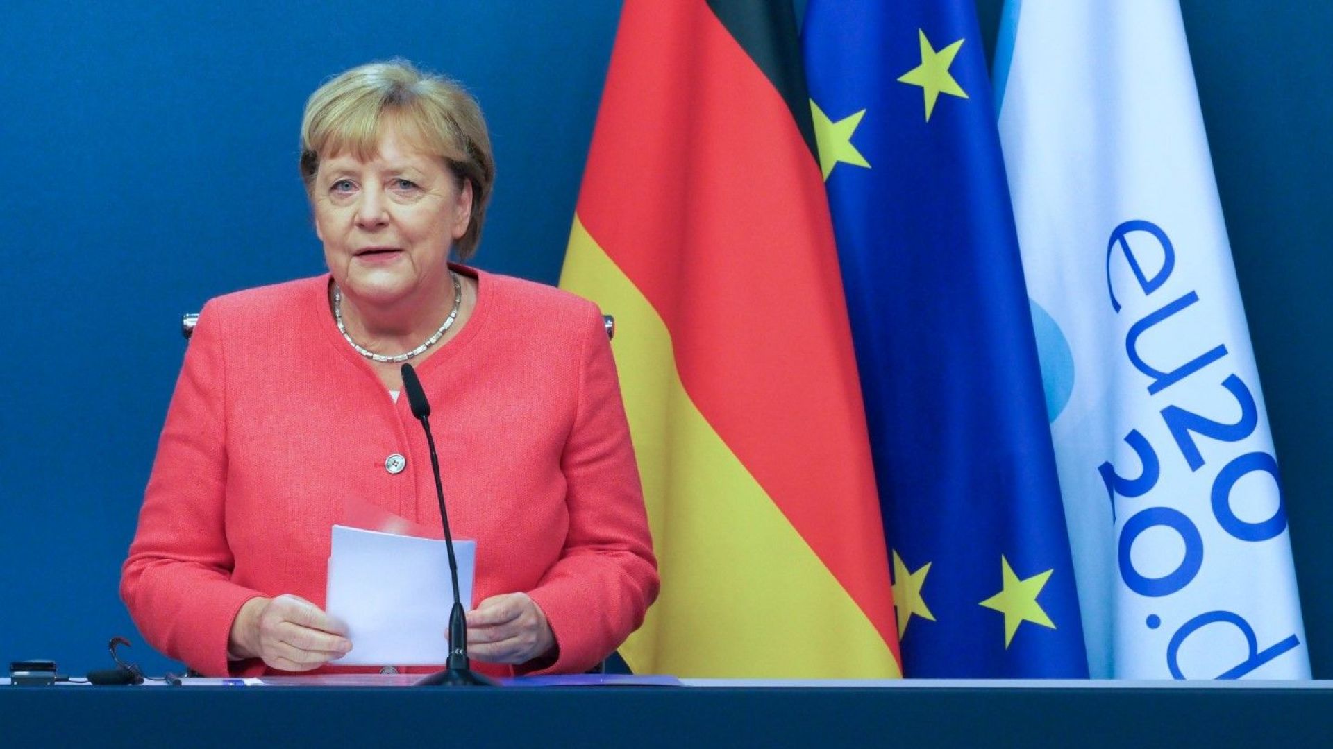 Меркел: Тежките решения за ковидкризата ме държат будна нощем