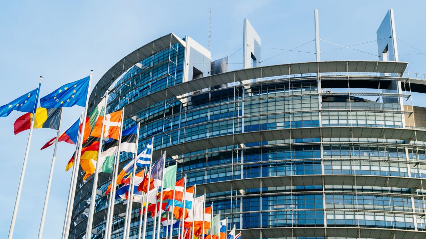Европарламентът призова България, Румъния и Хърватия да бъдат приети в Шенген