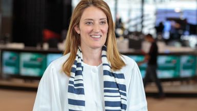 Евродепутатката от Европейската народна партия Роберта Мецола е внесла поправки