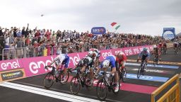 Аутсайдер зарадва феновете и спечели 11-тия етап на "Джиро"