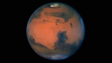 ОАЕ преполови пътя до Марс, но най-трудното предстои