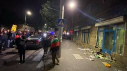 Ден 91-ви: Протестиращите намаляват, мишените се увеличават