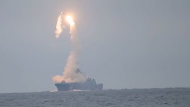Фрегатата "Адмирал Горшков" изстреля учебно ракета „Циркон“ в Атлантическия океан (видео)