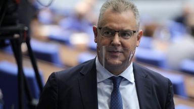 Централната избирателна комисия ЦИК предлага на министъра на финансите да