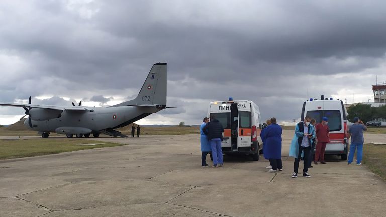 Виж още Военният самолет Спартан, с който трябваше да бъдат