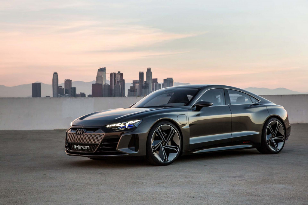 Audi показа как ще произвежда e-tron GT