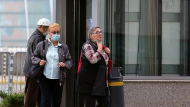 Министърът на здравеопазването проф Костадин Ангелов издаде заповед за носене