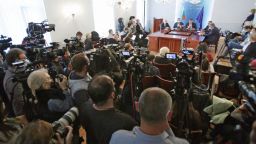 Арестуван и уволнен актьор: Първият задържан съм за протест с хвърляне на яйца