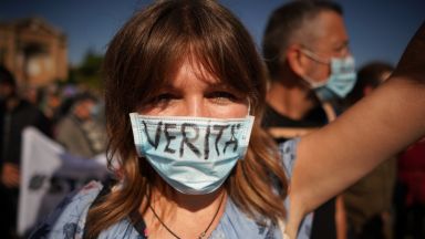 Допреди половин час 12 от 18 те ни интензивни легла за