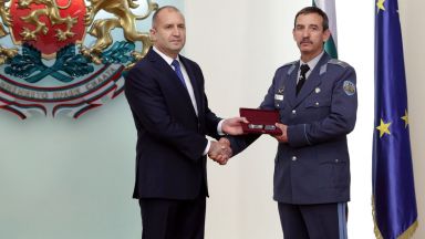 Намерението на българското правителство да закупи още 8 нови самолета