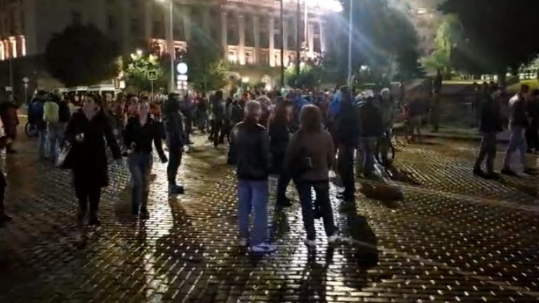 97-а вечер на протести се провежда в София с искане
