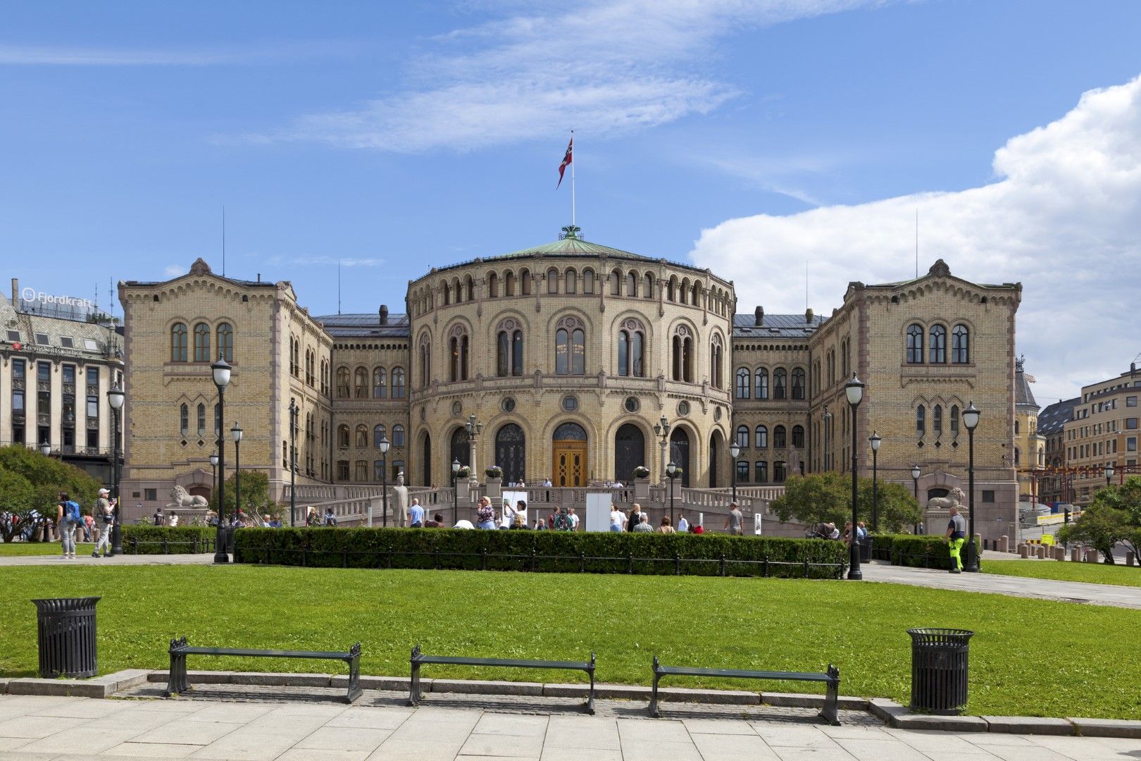 На 1 септември норвежкият парламент съобщи, че е бил подложен на хакерска атака