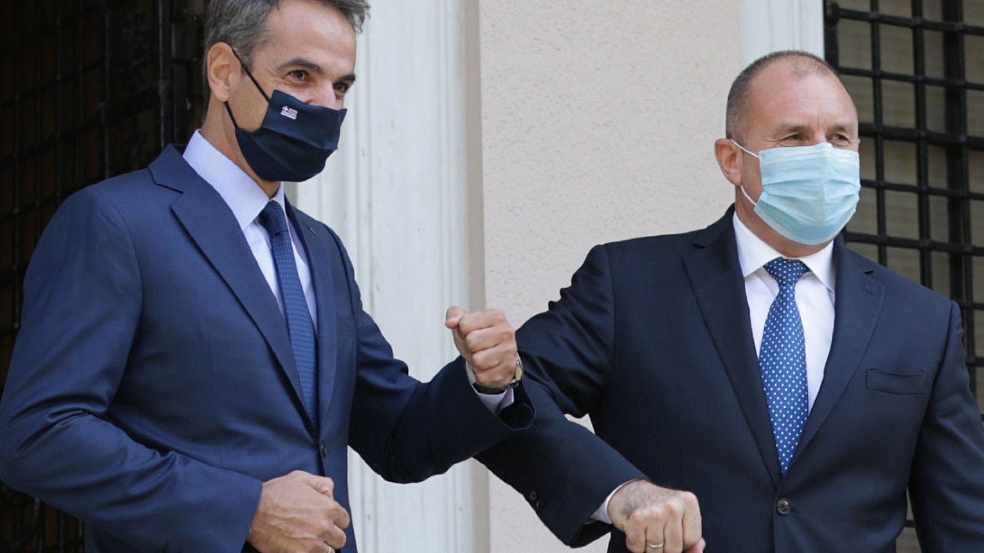Румен Радев проведе разговор на "четири очи" с гръцкия премиер Мицотакис