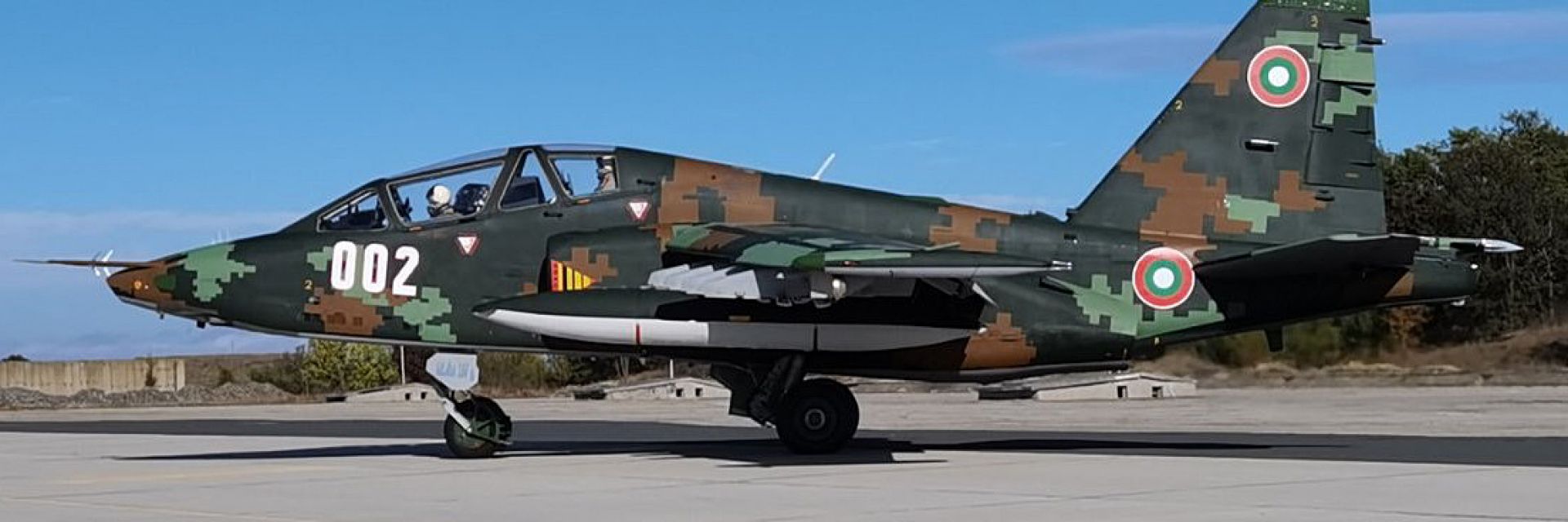 Су-25 направи първия си полет преди половин век, но още е актуален (снимки)