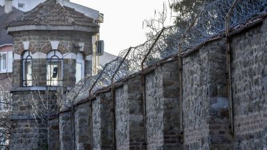 13 дилъри обвинени за участие в организираната престъпна група за