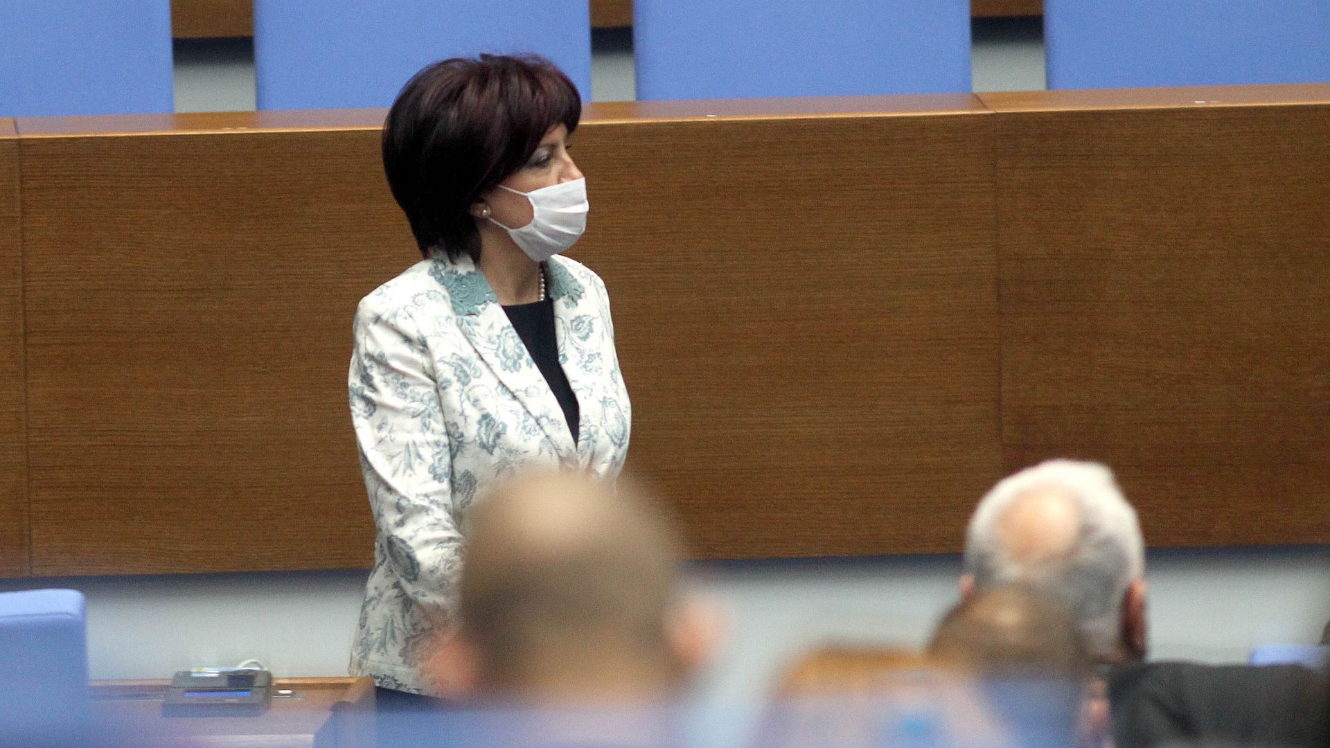 Остър сблъсък в НС: Опозицията срещу ГЕРБ за оставката на Цвета Караянчева (на живо)