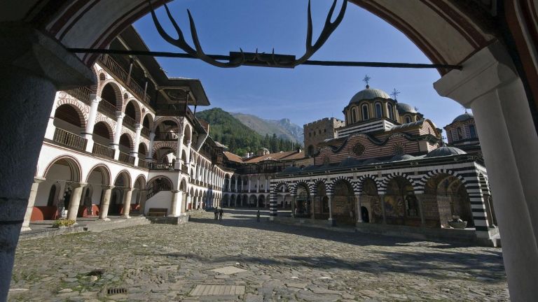 Рилският манастир или Съкровищницата на България: едно неувяхващо място
