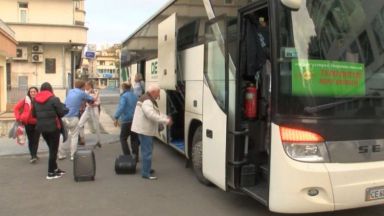 В Бургас пристигнаха първите есенни туристи – от Украйна