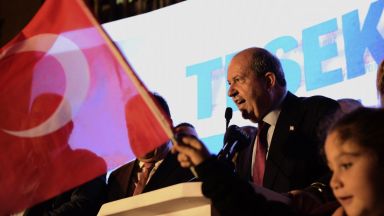 Националистът Ерсин Татар подкрепян от Турция беше избран вчера за